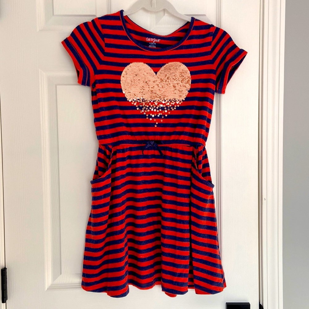 ☀️Cat & Jack Girls Striped Dress with reversible sequins heart ❤️☀️